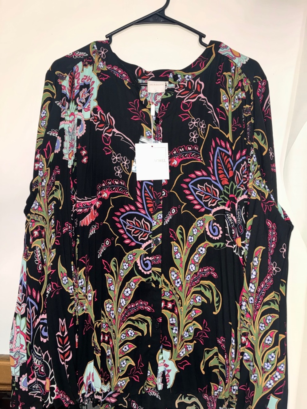 Women’s Black Floral Print Long Sleeve Top
